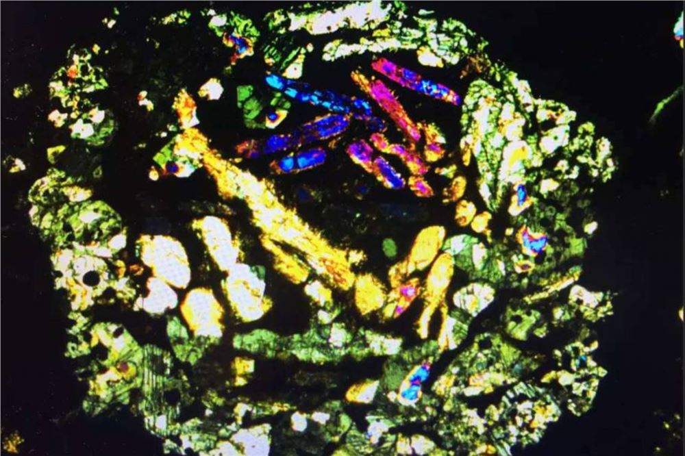 我国科技人员揭秘44.8亿年的“太阳系活化石”