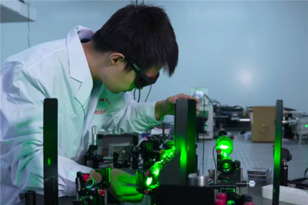 刷新三项世界纪录！“中国牌”晶体再获重大突破