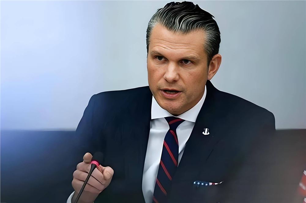 美防长：美军空袭东太平洋四艘“贩毒船” 致14人死亡