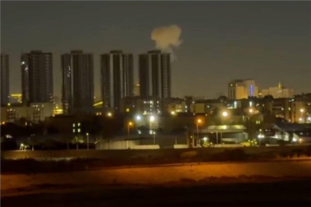 突发：美国驻伊拉克大使馆遭袭起火