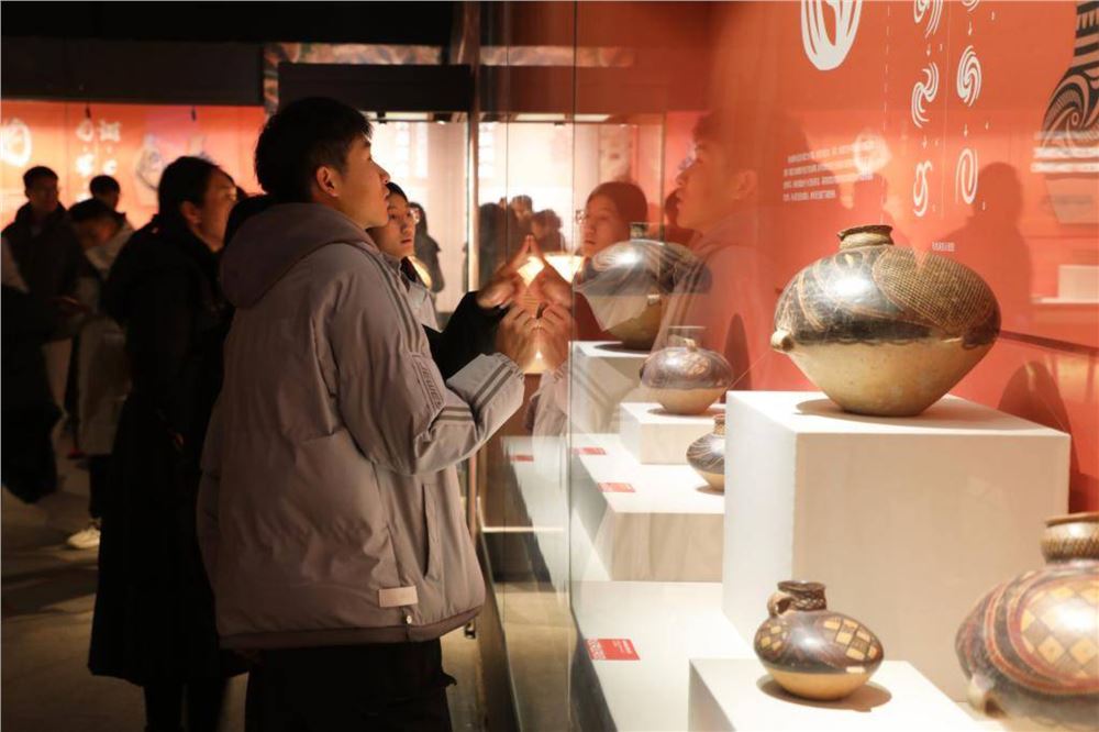 文旅新探·博物馆之约丨彩陶之路 一脉相承向西行