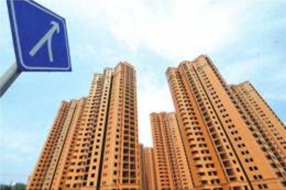 内地买家挤爆香港售楼处，一季度成交额激增90%，五一有人排队半小时登记抢房