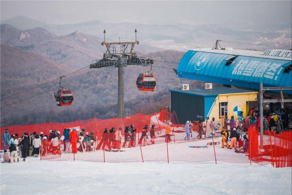 国家体育总局：2025-2026冰雪季全国滑雪场接待客流量已达1.18亿人次