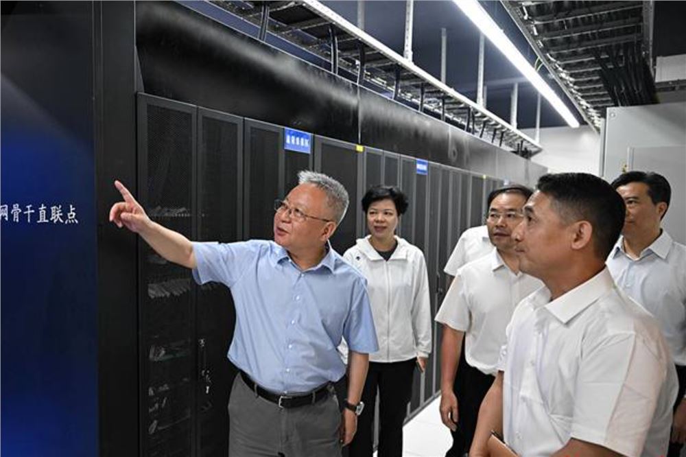沈晓明围绕数字基础设施建设开展“十五五”规划专题调研