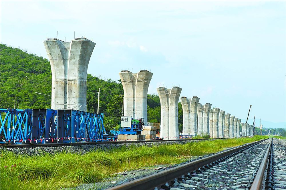中柬泰外长会晤成功举行并发表新闻公报