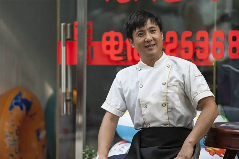 沈腾，中国影史首位400亿票房主演