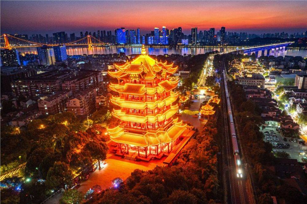 美丽中国｜极目楚天 落日熔金