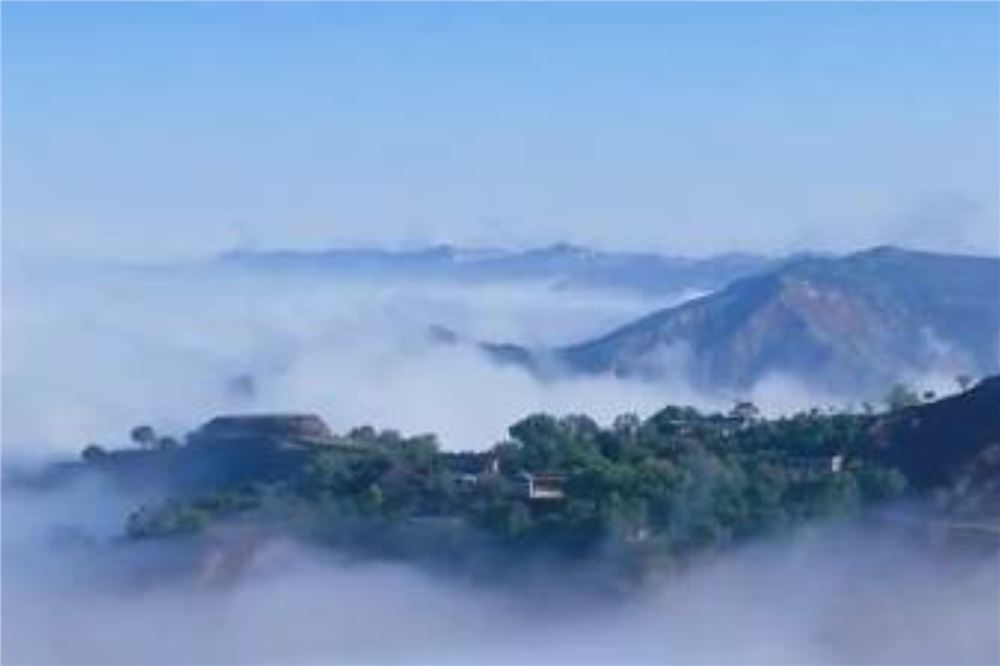 【“飞阅”中国】甘肃东乡：云海映丹霞