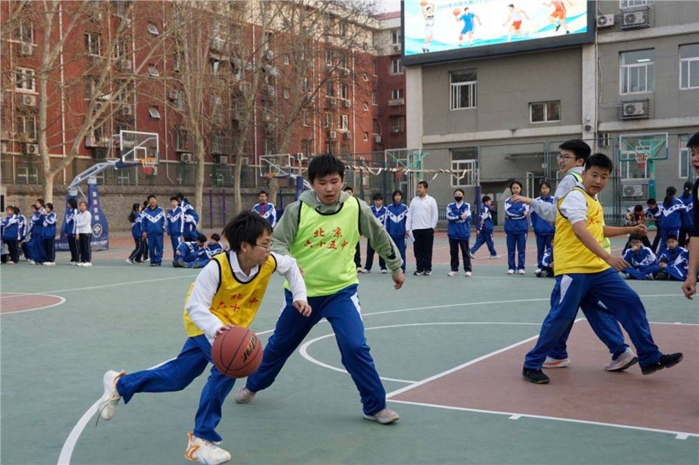 落实“健康第一”：新学期校园新气象观察