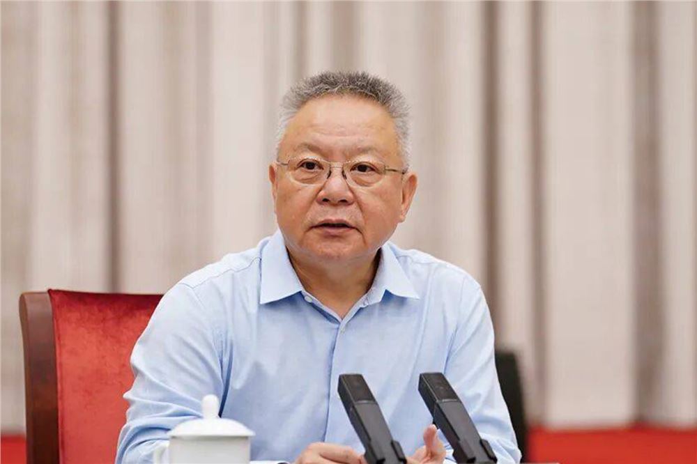 沈晓明主持召开产业发展和重大项目建设谋划务虚会