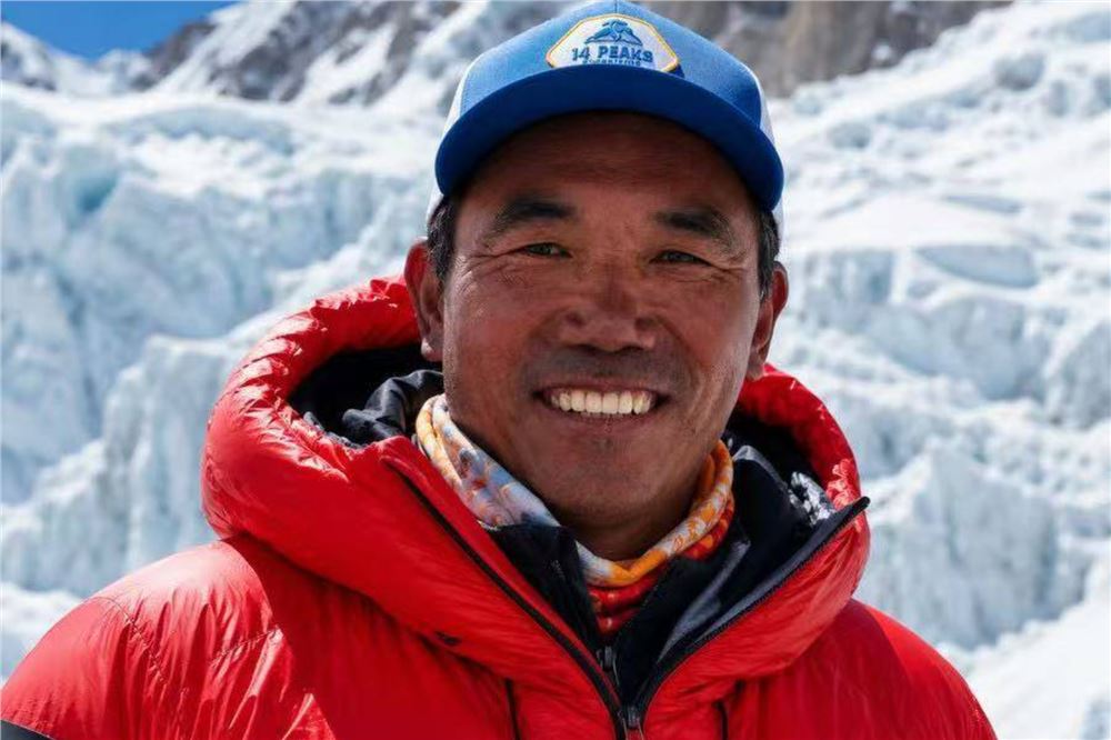 尼泊尔登山者再破纪录 第32次登顶珠峰