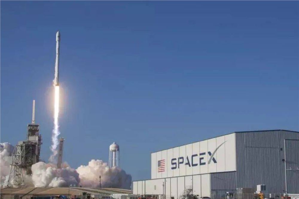 马斯克名下SpaceX与人工智能企业xAI合并