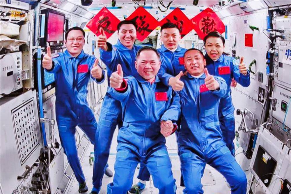 神舟二十三号航天员乘组顺利进驻“天宫” 中国航天员完成第8次“太空会师”