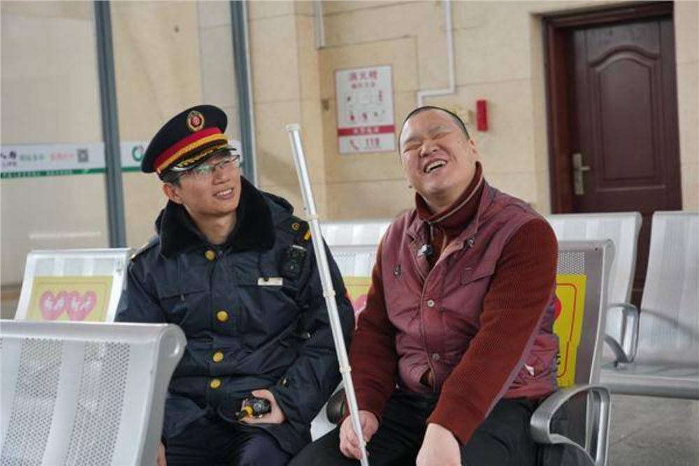 哪怕我看不见世界，也要让世界看见我