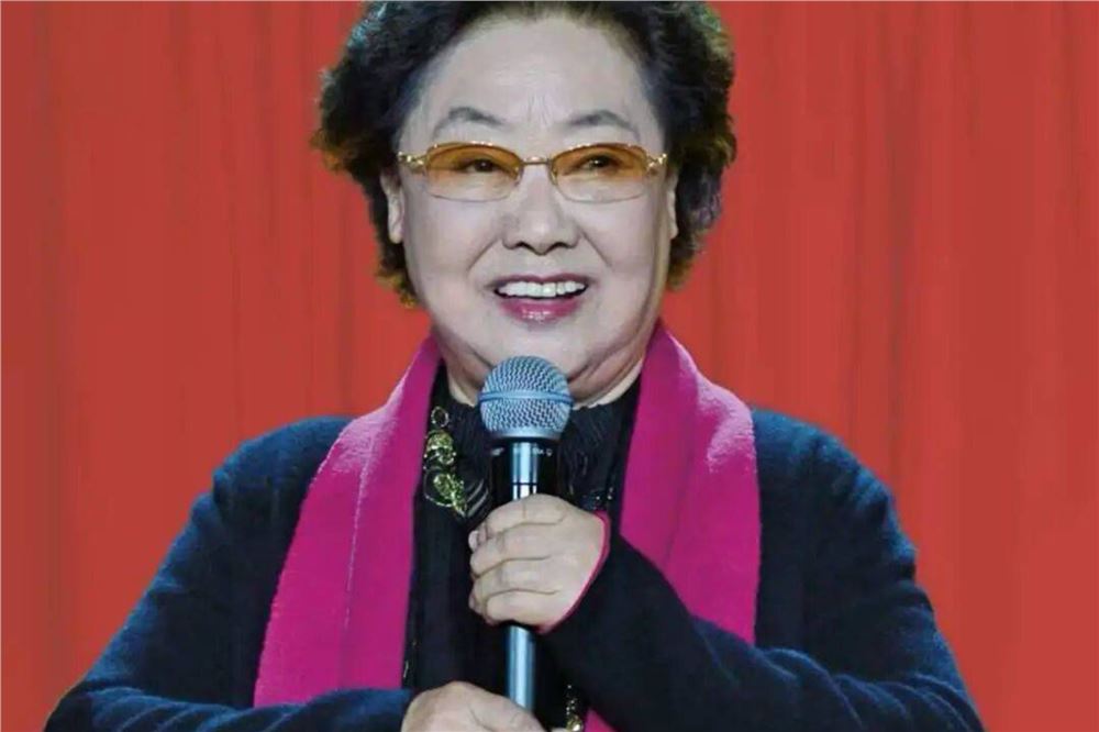 人民歌唱艺术家郭兰英逝世