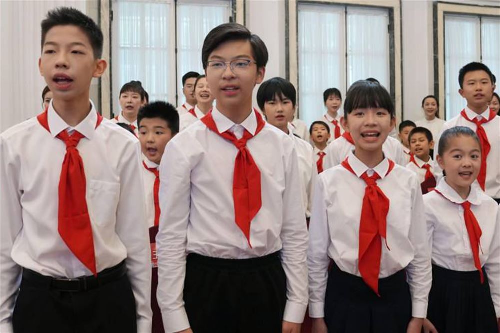 习近平总书记对“祖国的花朵”关怀备至