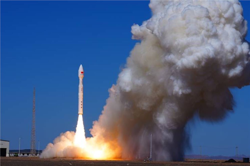 我国成功发射秦岭卫星01、02星等9颗卫星