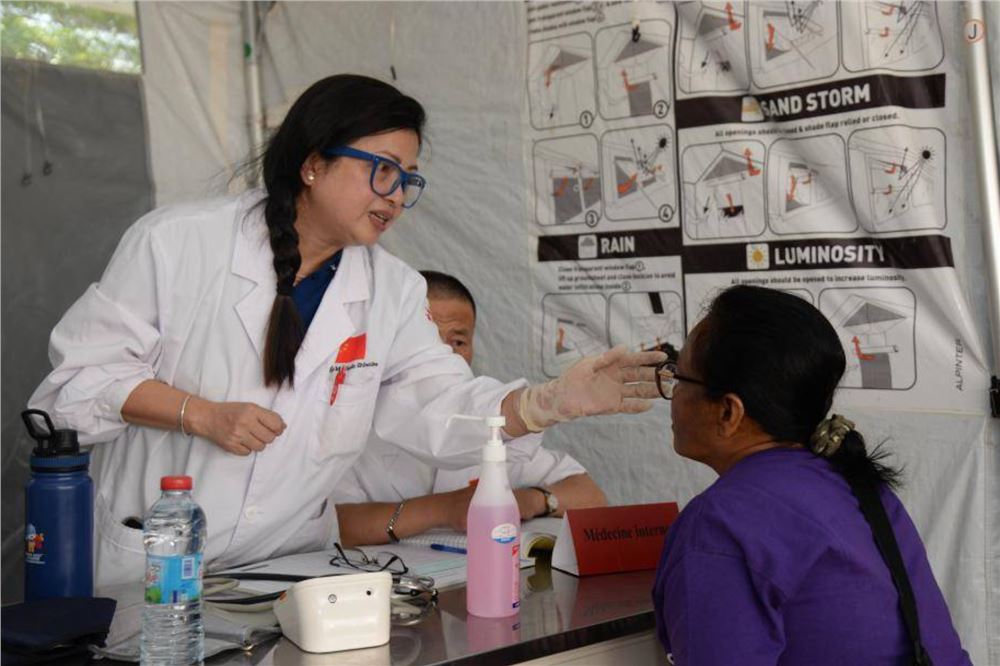 中国援马达加斯加医疗队开展义诊