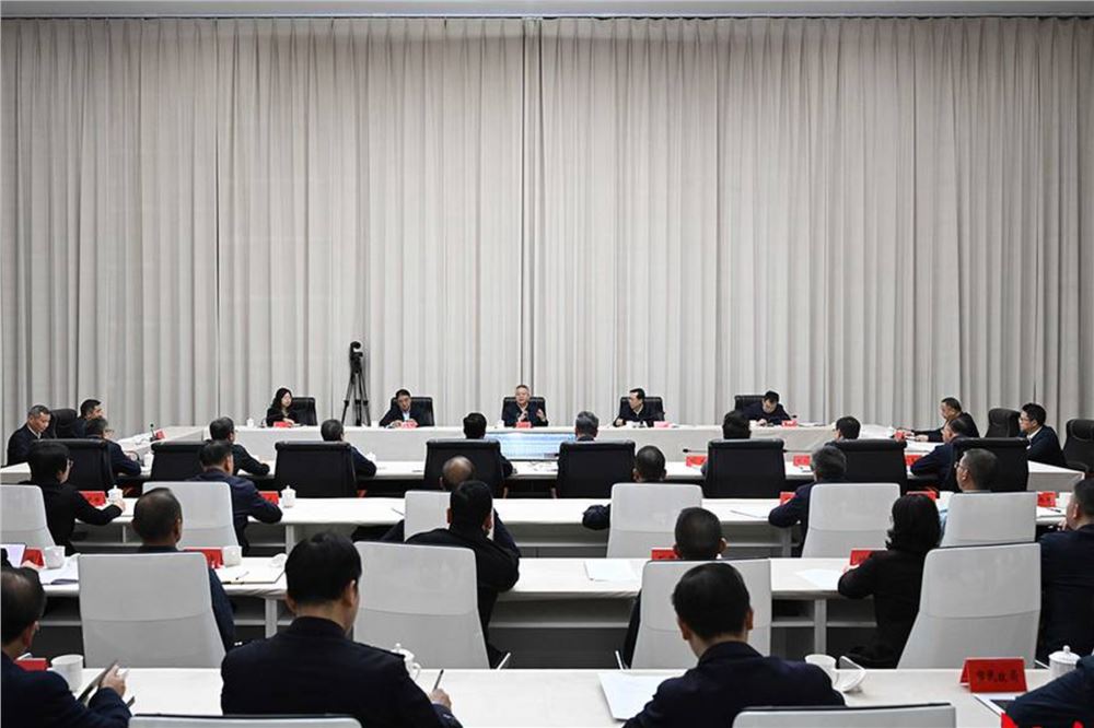 沈晓明调研益阳市经济社会发展情况