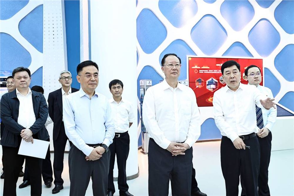 毛伟明调研国有四大行在湘机构