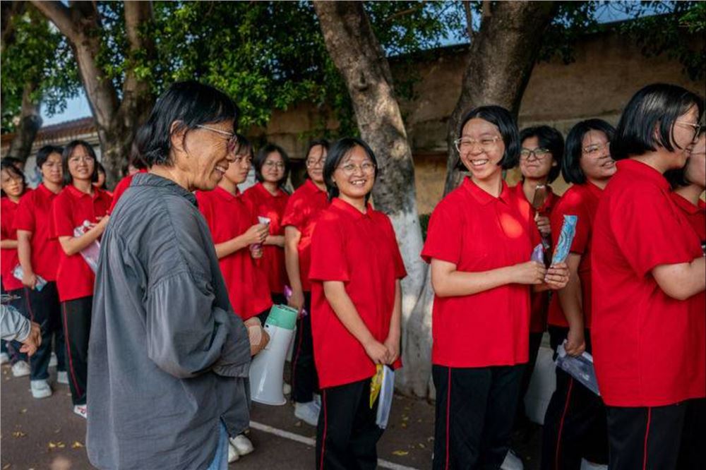 感悟张桂梅老师的党心初心和良心