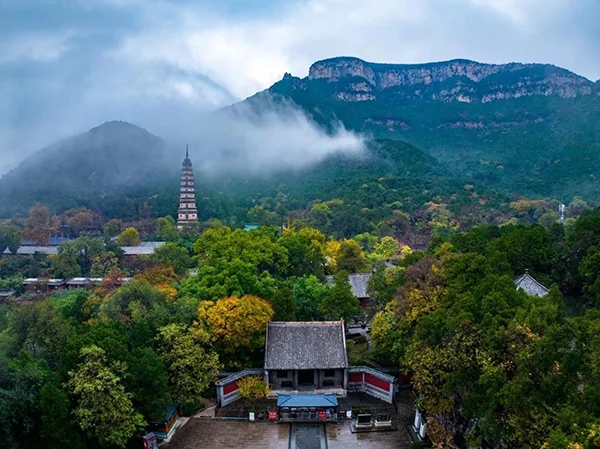 现在的大灵岩寺(图片来源:山东大灵岩寺 摄影:陈彦)