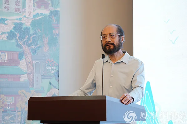 王志远教授作学术演讲