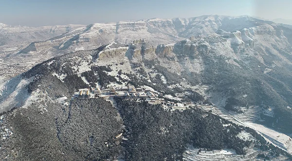 济南市长清区通明山，今义净寺全景