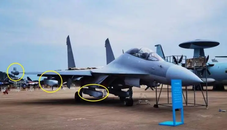 风雨欲来?“双尾蝎”为山东舰开路,歼-16挂载神秘装置