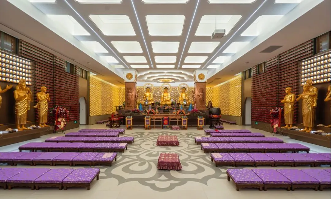 山门重光!历经十年风雨,万人共修一寺,值吗? 山门重光!历经十年风雨,万人共修一寺,值吗?