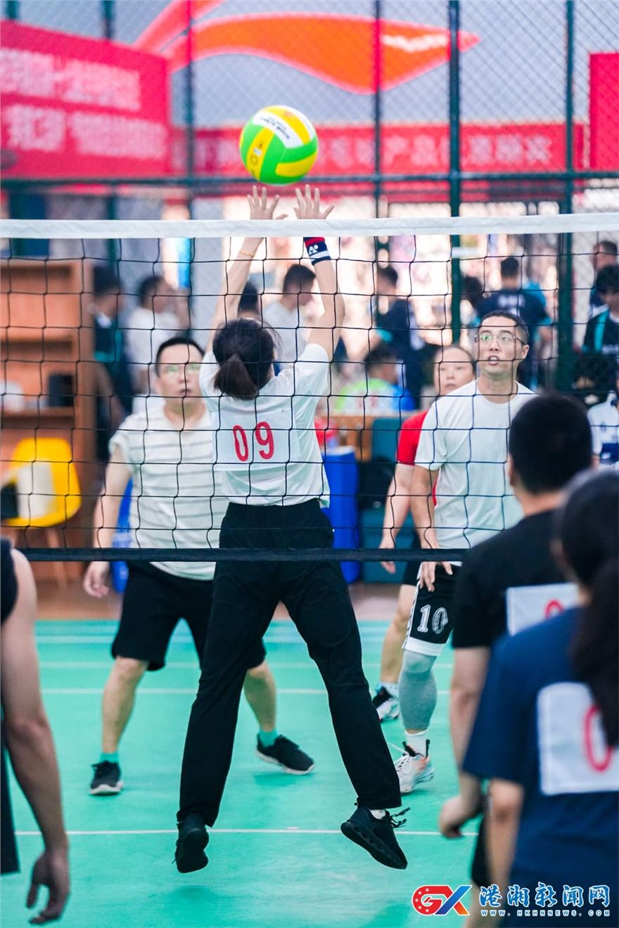 接球.jpg 接球.jpg