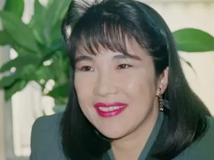 △1993年,当选日本国会众议员的高市早苗。 △1993年,当选日本国会众议员的高市早苗。