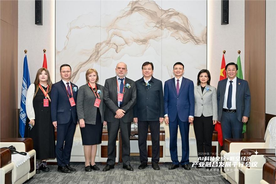 25E8E03F-C69B-4154-A973-03E7A8AA3615.jpeg 25E8E03F-C69B-4154-A973-03E7A8AA3615.jpeg