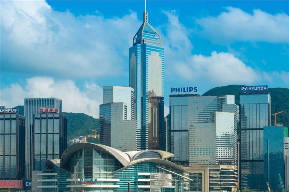 《大公报》：香港经济“三旺”破局前行