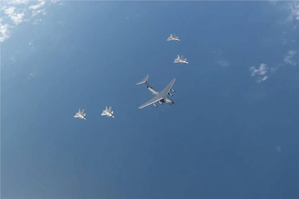 4架歼-20伴飞，运-20飞机已进入我国领空！