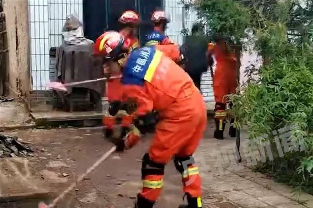 房屋晃动吊灯摇摆 甘肃陇西地震多地震感明显